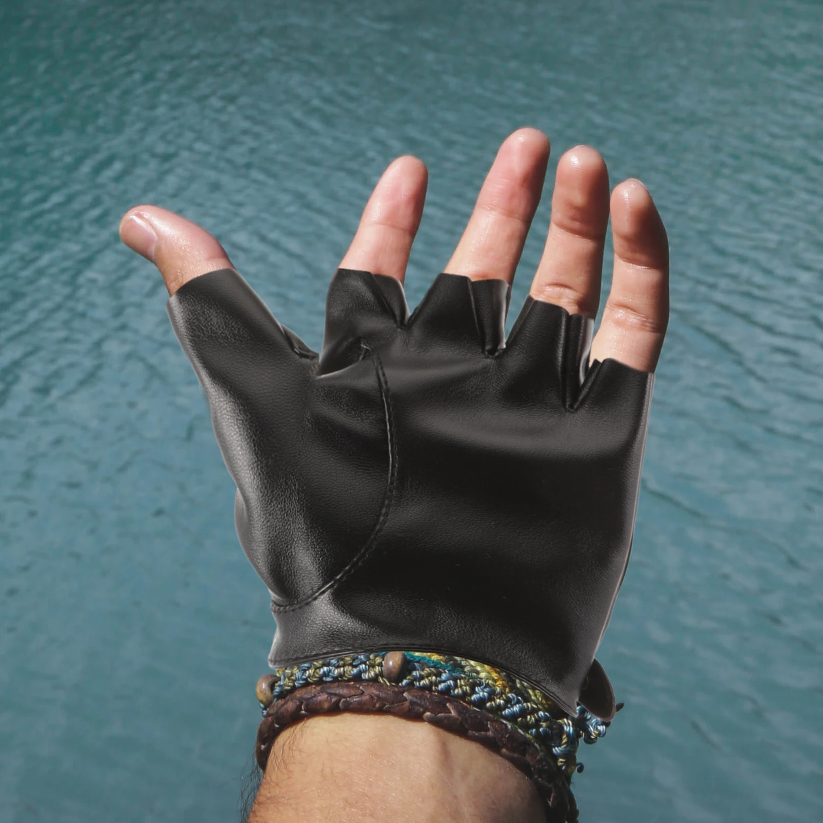 1Pair Half Finger Gloves Breathable Anti Uv Cycling Driving Portable Outdoor Sports Supplies Fingerless Gloves