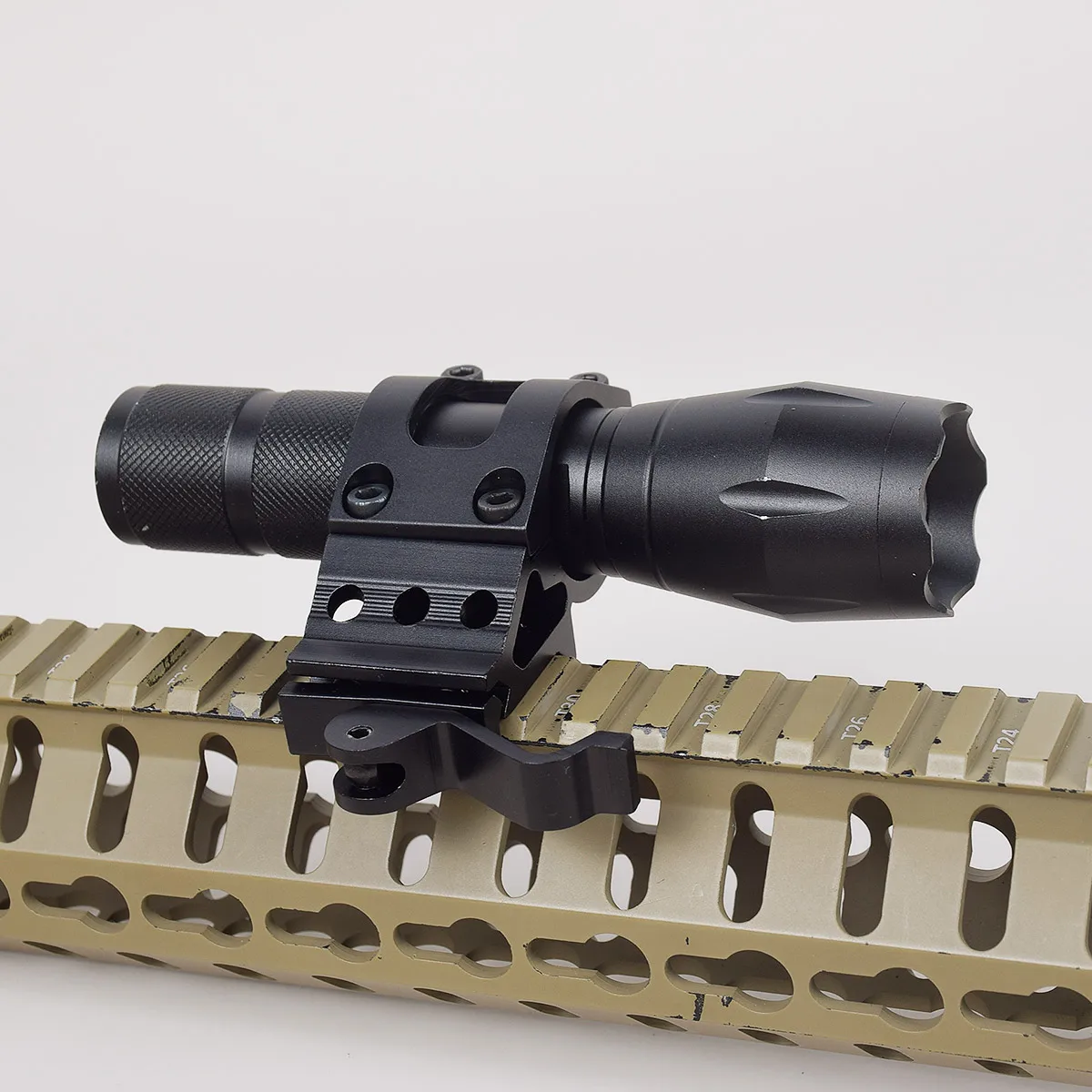 Offset Flashlight Mount Quick Release Picatinny Rail Flashlight Rail Mount 45 Degree Scope Mount Accessories Shockproof Matte