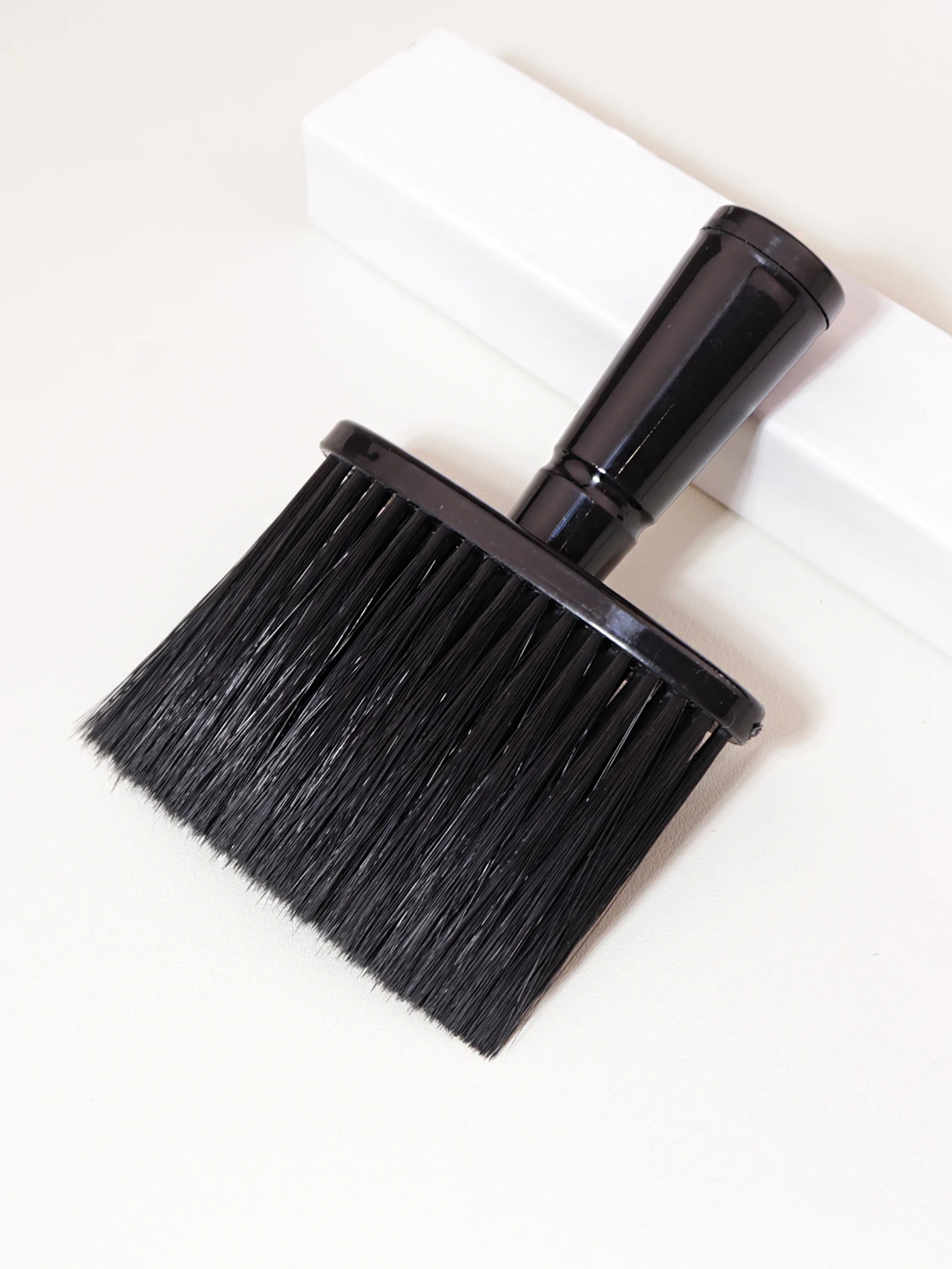 

1PCS Salon Barber Soft Neck and Face Dust Collector Cleaning Hair Brush Cleaning Accessories Sweeping and Combing Tools