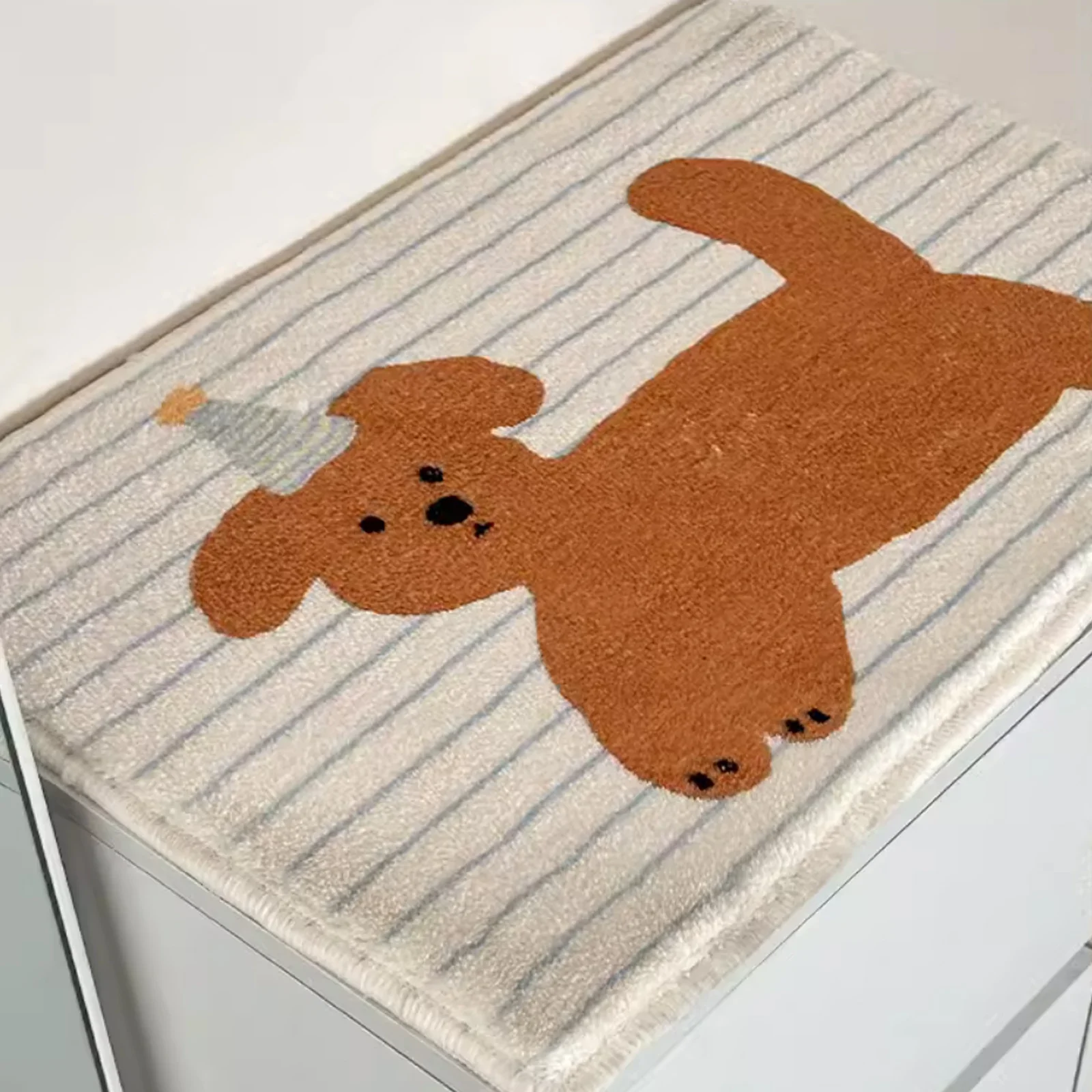 Striped Puppy Printed Short Fleece Bathroom Anti-slip Mat Cute Style Door Mat Indoor Small Carpet