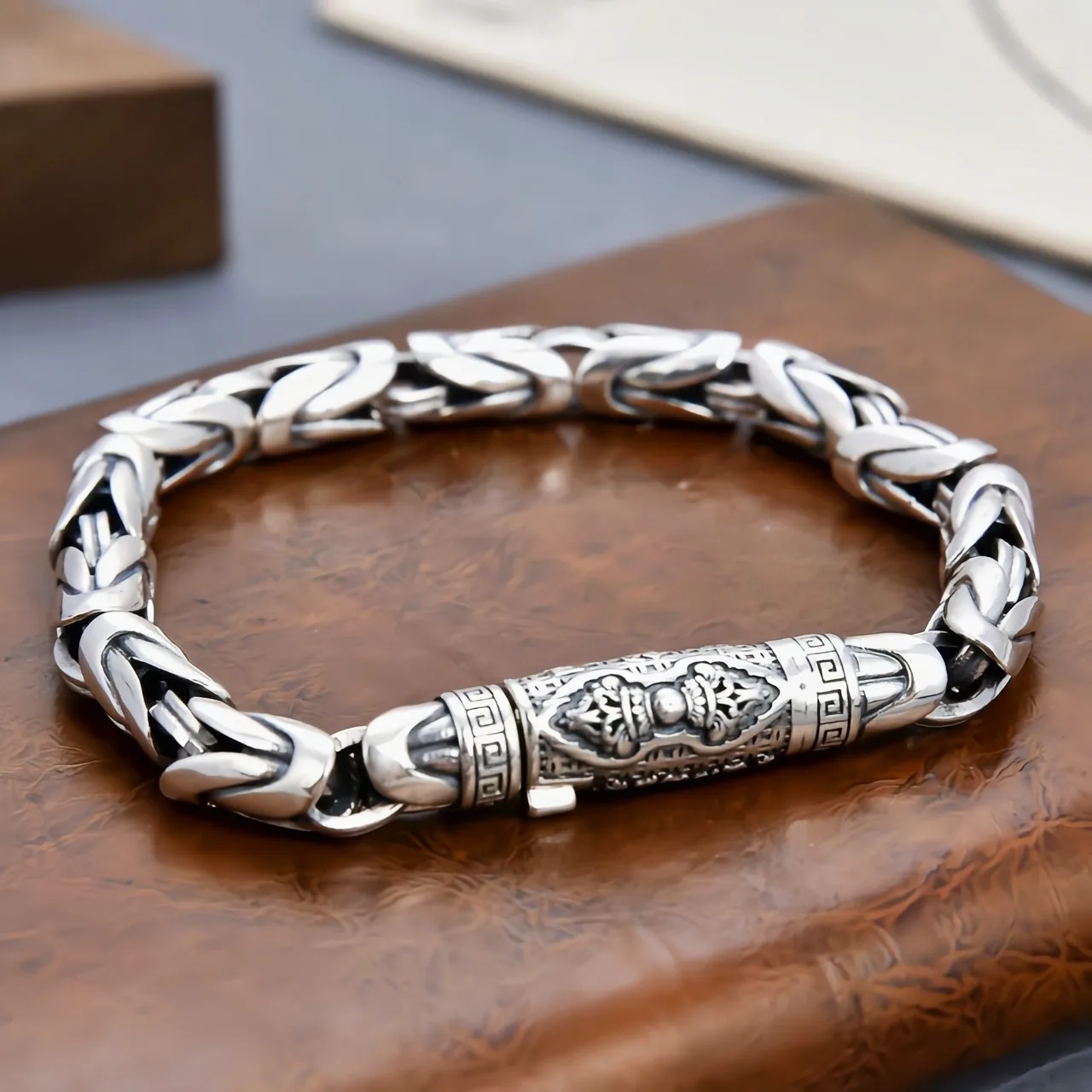 

Vajra safety pattern Sterling Silver 925 men's bracelet Thai silver couple fashionmonger personalized domineering classic simple