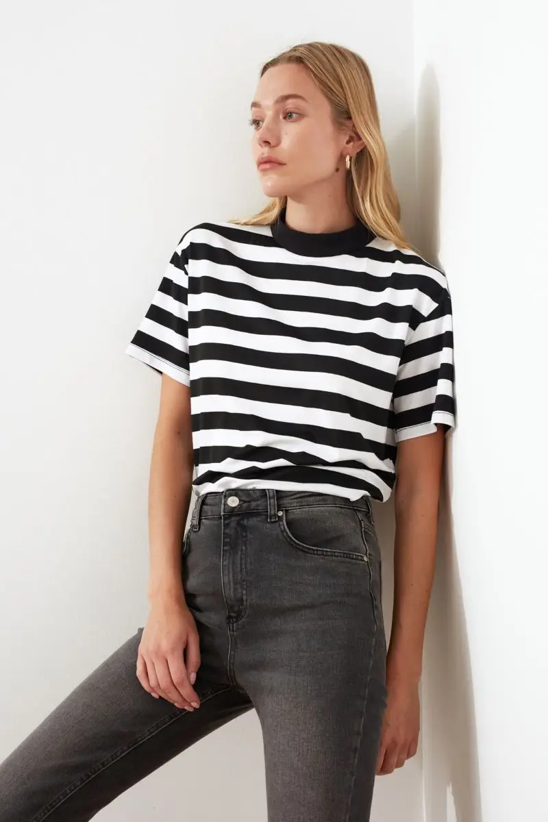 Striped Basic Sheer Neckline Knitted T-Shirt TWOSS21TS1204
