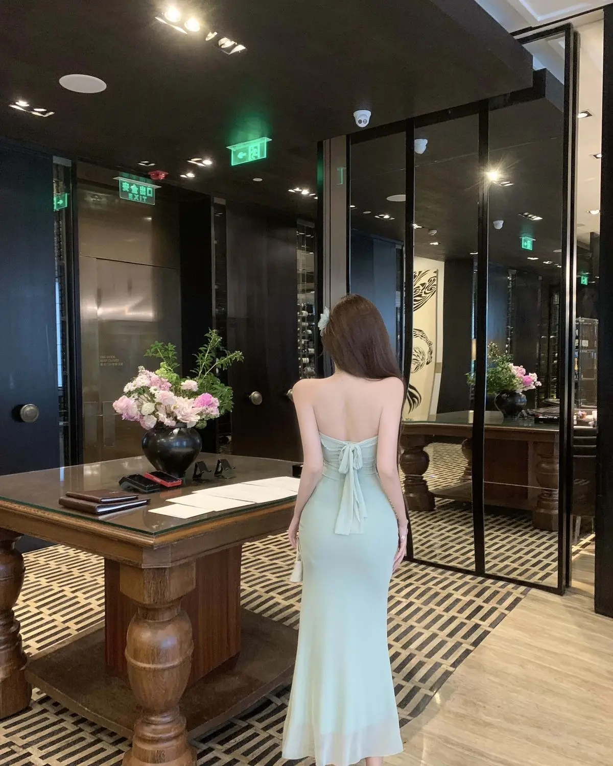 Dresses Womens Of Woman Autumn Satin Embellished Pearl Inlaid Round-Neck Pleated Panelled Banquet Light Tender Minimalist Casual