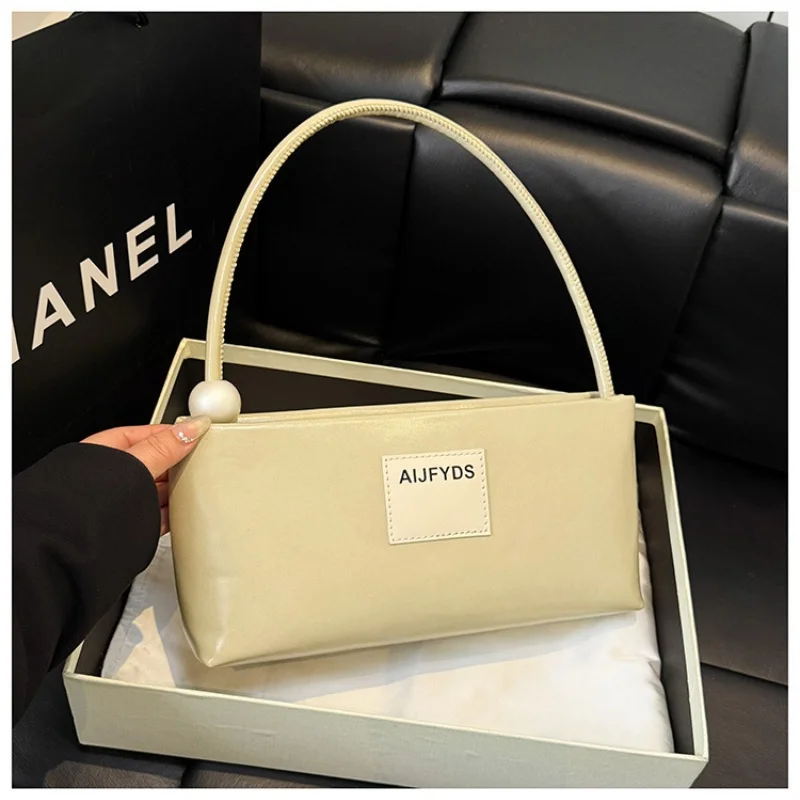 

Solid Color Women's Soft Bag Spring/Summer 2026 New Versatile Crossbody Bag PU Single Shoulder Armpit Commuting Square Bag