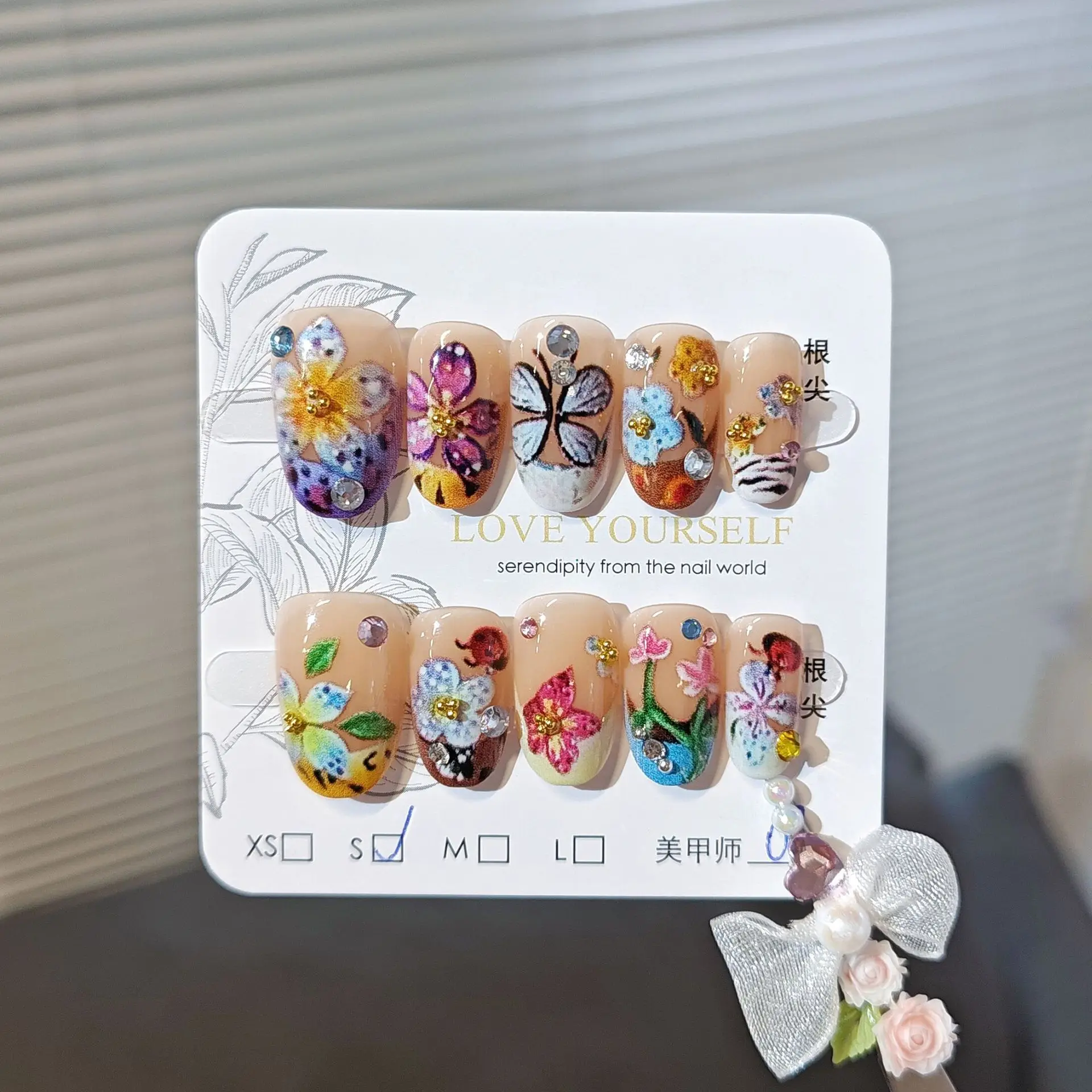 10 قطعة زهرة اليدوية الصحافة على الأظافر الفنية الأزهار مسمار نصائح مع تأثير أظافر صناعية للنساء والفتاة انفصال يمكن ارتداؤها مسمار #4