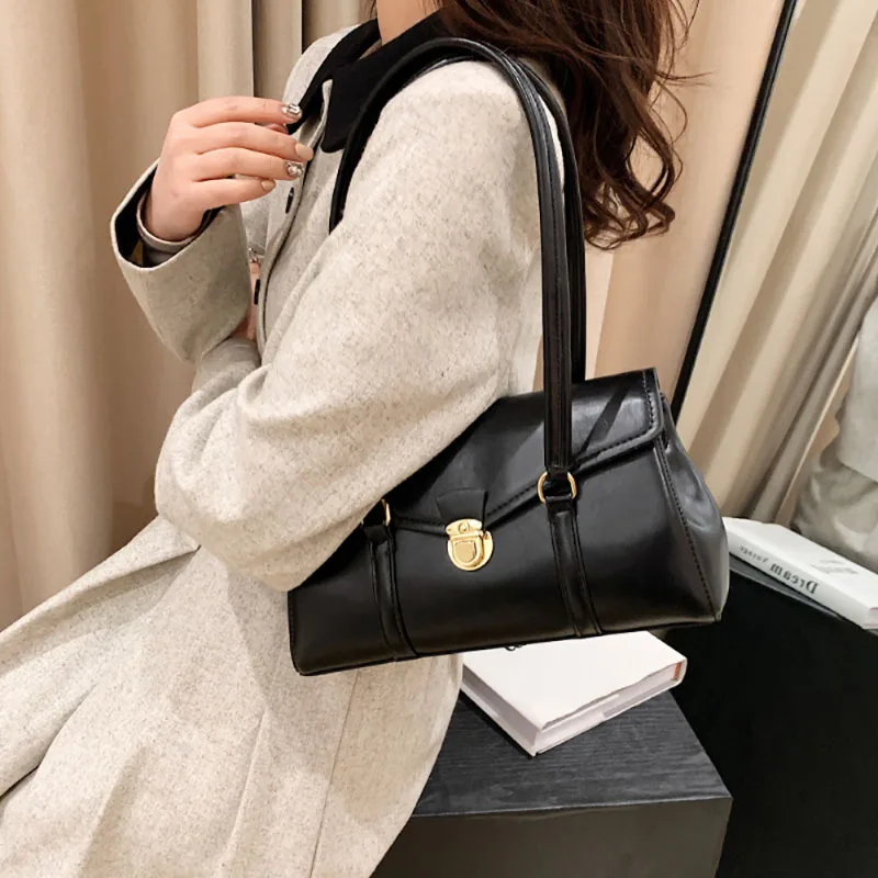 Vintage Niche Design Shoulder Bag Classic All-Match Small Square Bags 2023 Autumn Winter New High-End Pop Women\'s Underarm Pack