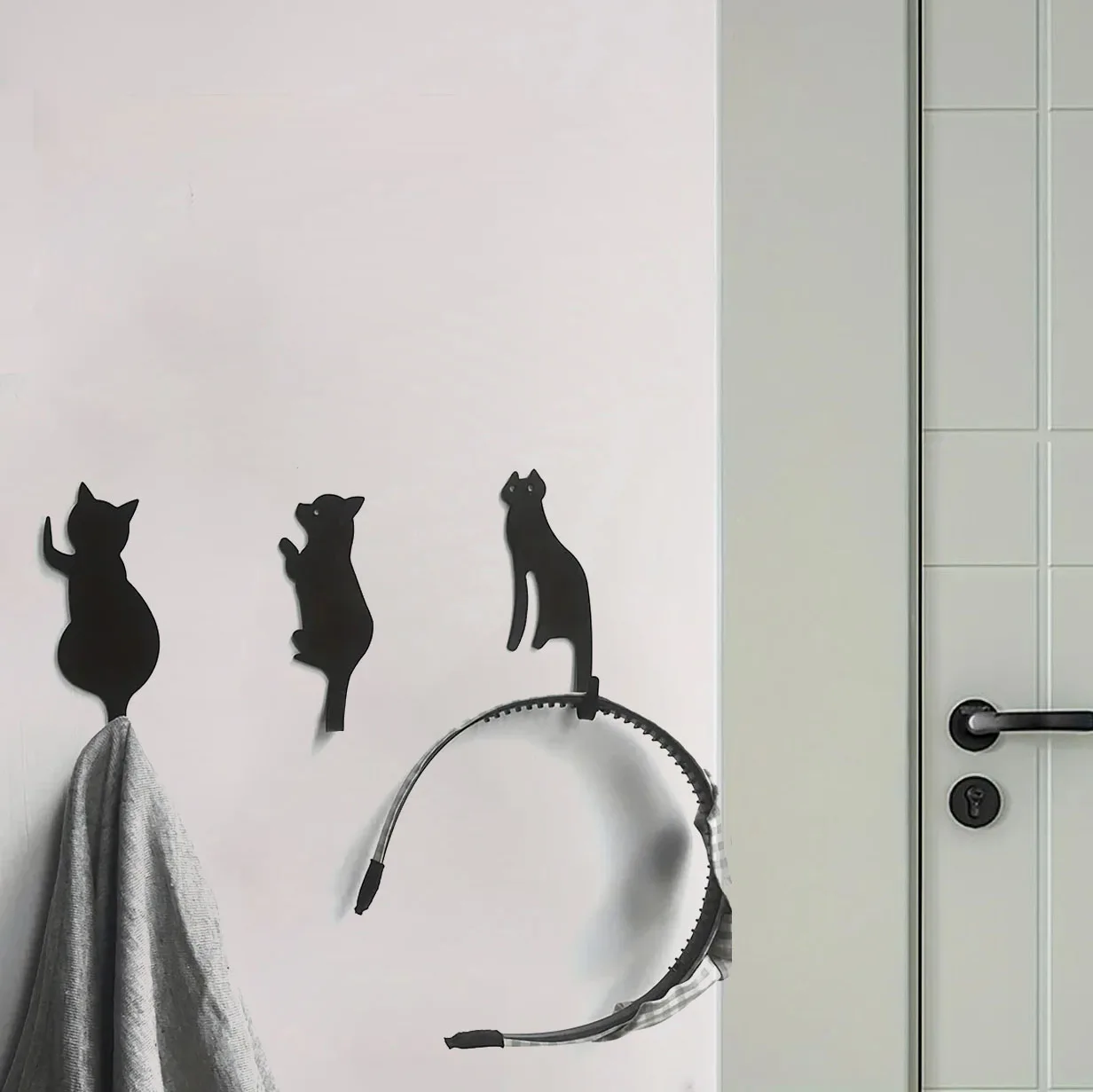 Crafts 3pcs Cute Cat Design Metal Hook,Simple Robe & Towel Hook, Nail-free Punch-free Strong Adhesive Hook Wall decoration