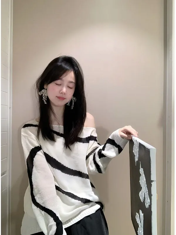 

Женский топ с открытыми плечами и длинными рукавами для ранней осени, элегантный, нежный, вязаный, свободного кроя, мягкий, удобный, повседневный.