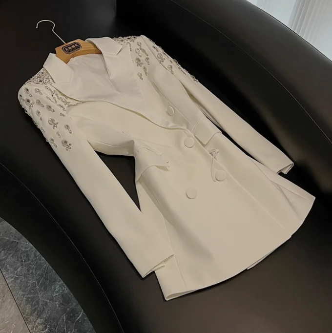 Luxury Style Lady Notched Long Sleeve Coat Fine Workmanship Rhinestone Double-breasted Solid Fashion Office Blazer Woman