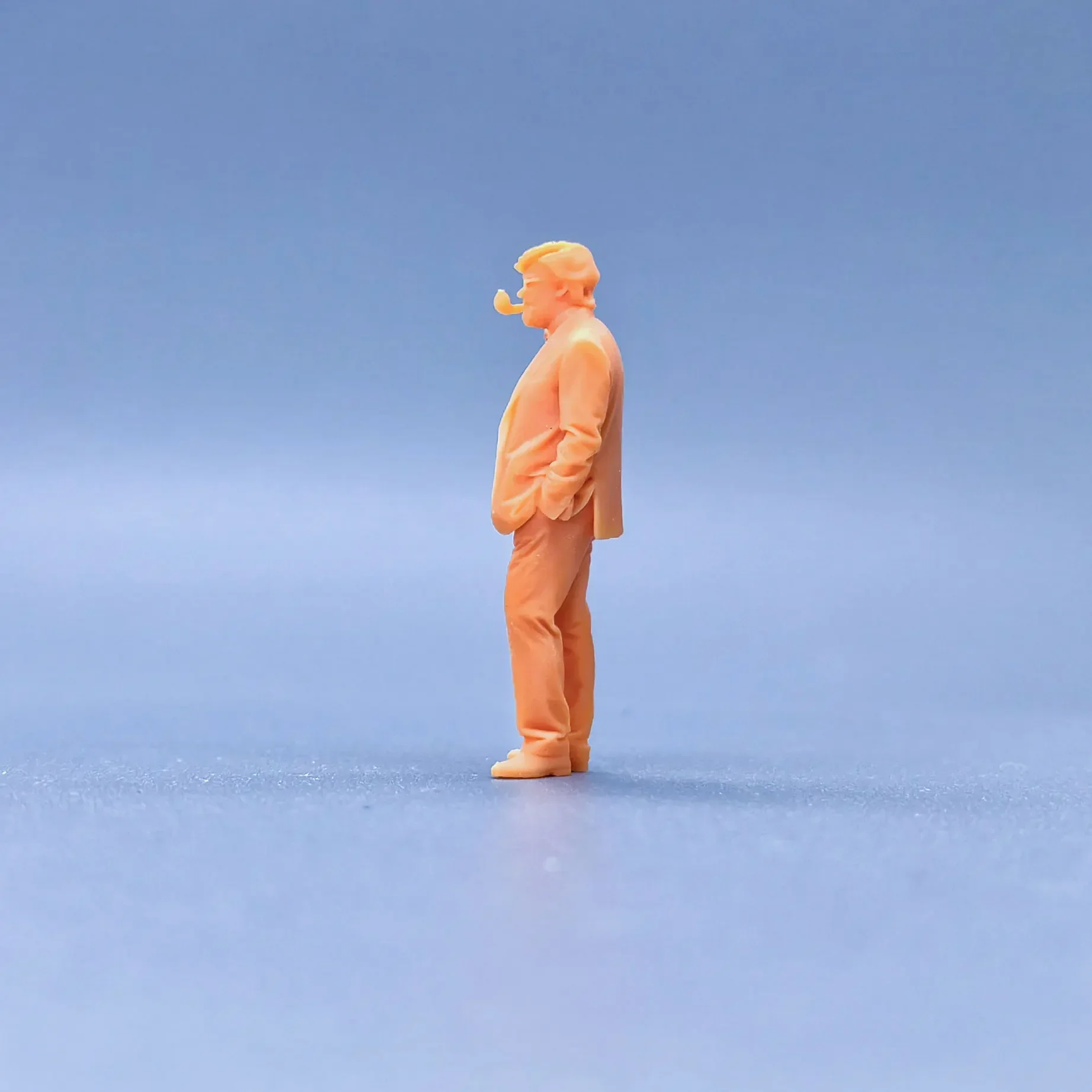 Modèle en résine riche pour vieil homme, échelle 1/64 1/43, avec tuyau, Diorama Miniature non coloré, peint à la main, S617