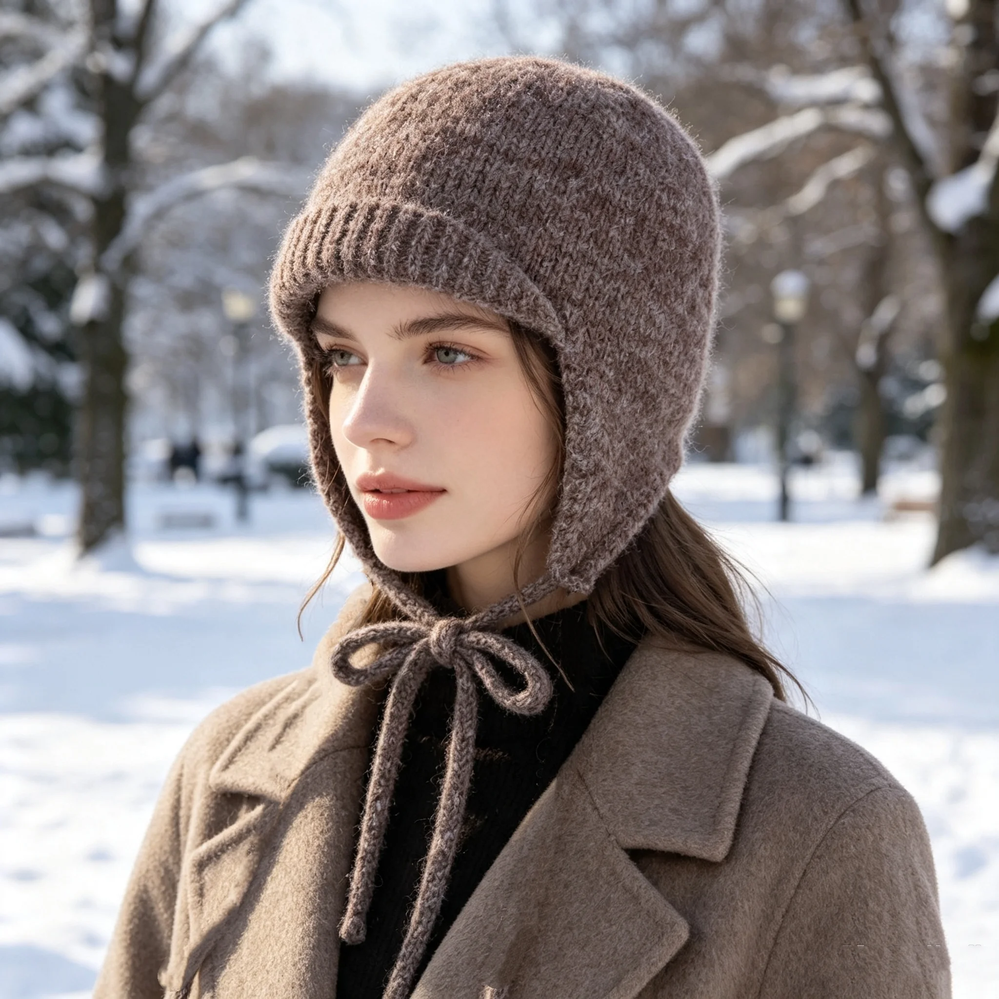 Autumn and Winter Knitted Ear Protection Hat for Women, Soft Wool Blend Tie-Back Beanie, Outdoor Cold-Proof and Warm-Keeping Flying Hat, Woolen Hat