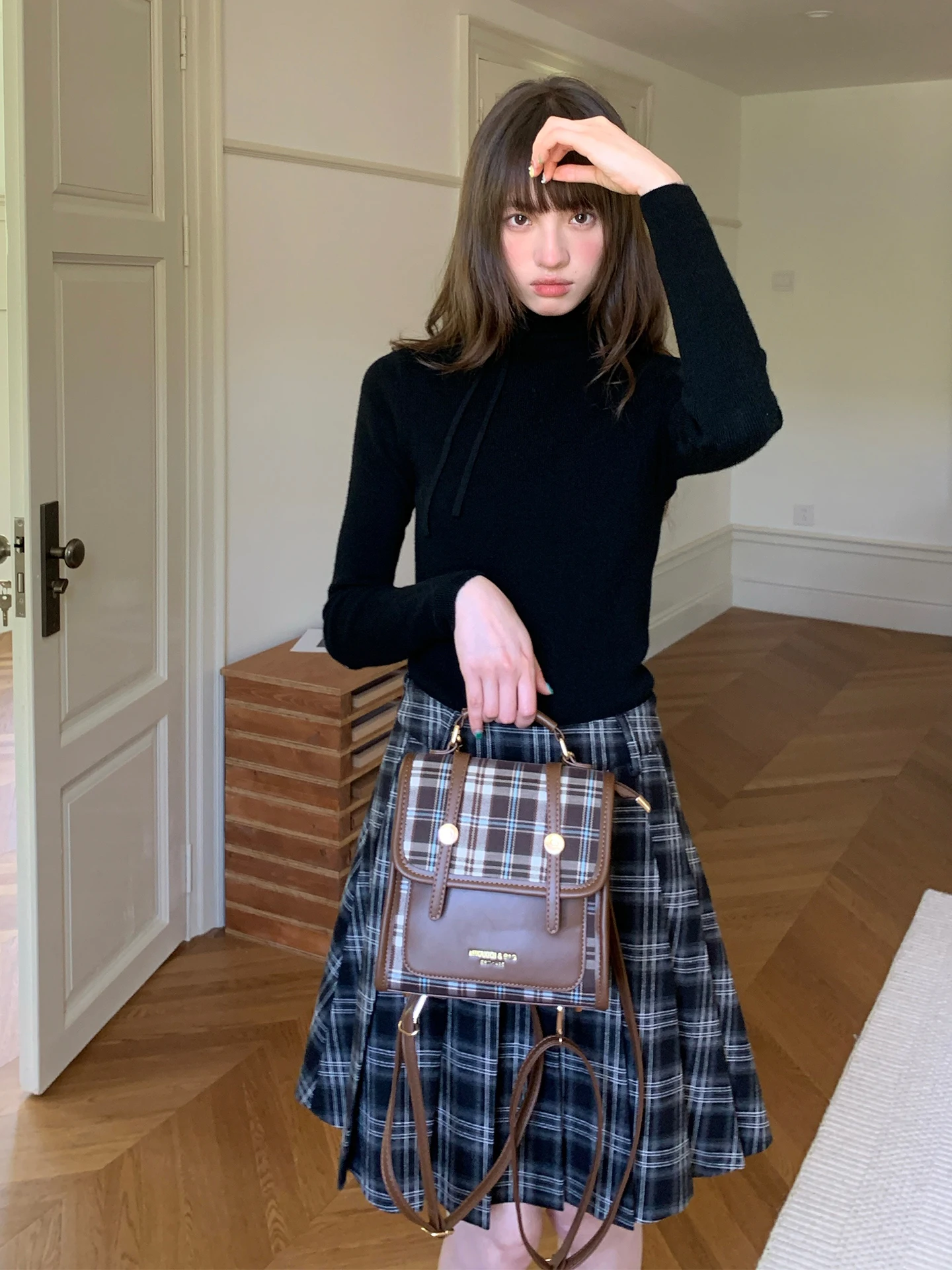 

Tokyo Annual Record Women's Knitted Sweater Knot Design Slim Fit Warmth Inner Wear Bla Color Autumn Winter Sle