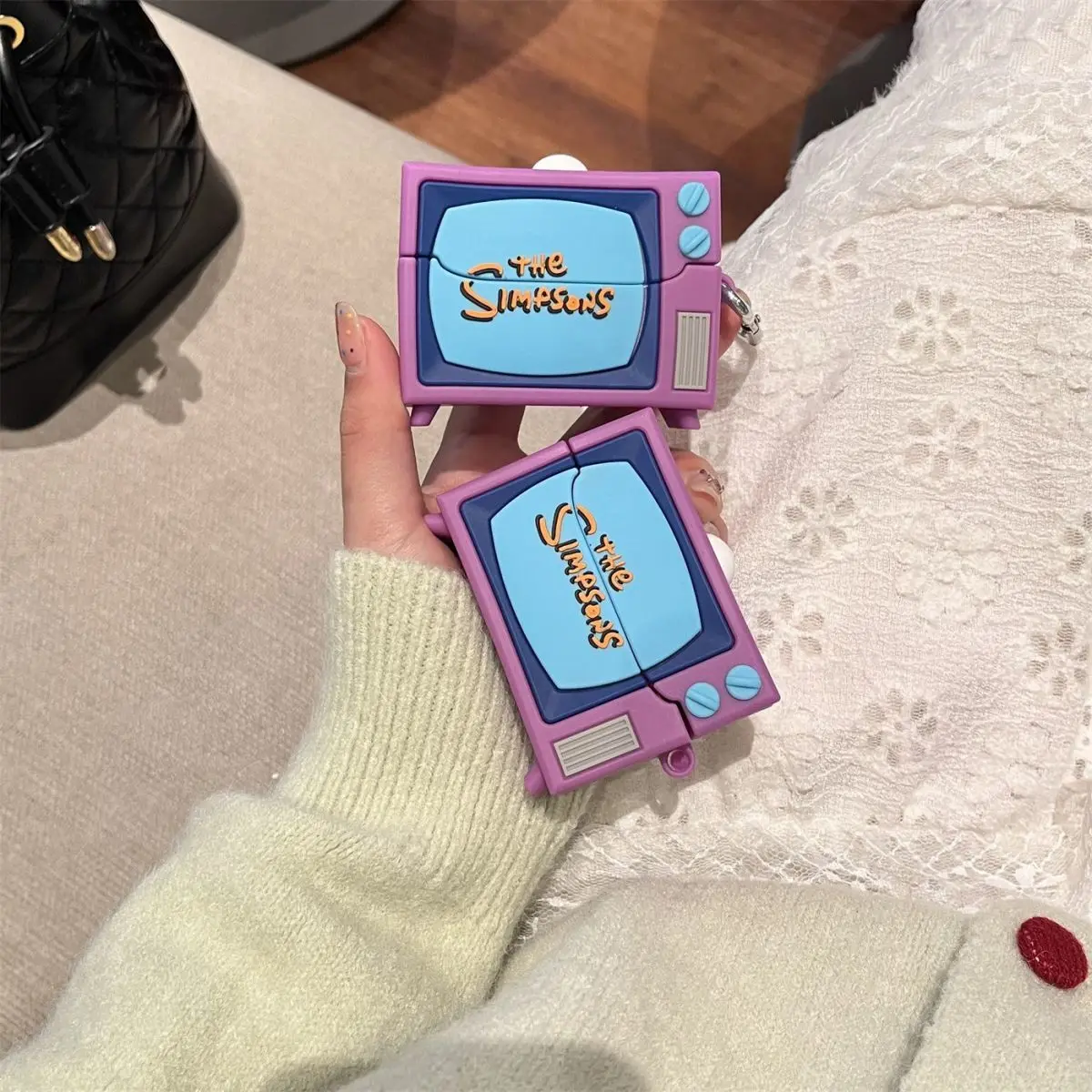Simple and unique TV set is compatible with Samsung Galaxy Buds3/3Pro earphone cases with creative purple protective cover