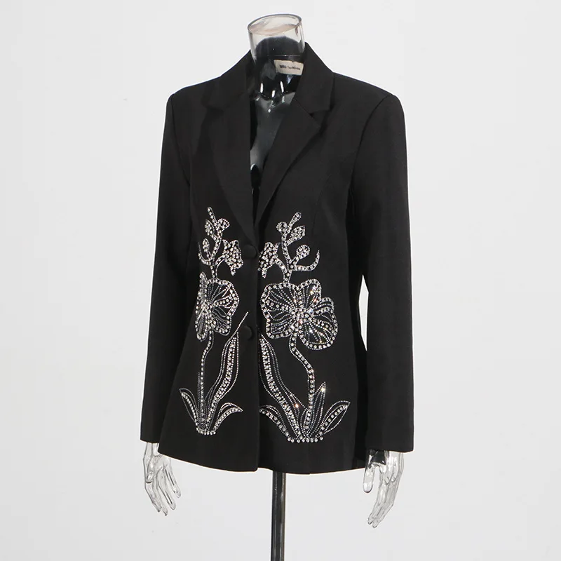 سترة نسائية راقية للمشاهير الأوروبي الأمريكي موضة الخريف الربط مسمار الحفر التفاصيل مزاجه ترين 2025 فام فاخرة