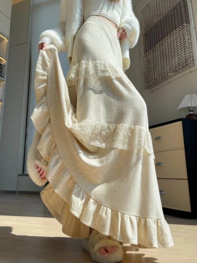 ميدي تنورة طويلة المرأة محبوك تنورة 2025 القوطي لوليتا الخريف الشتاء عالية الخصر عالية منخفضة طبقة Ruched الدانتيل كشكش تنورة روك