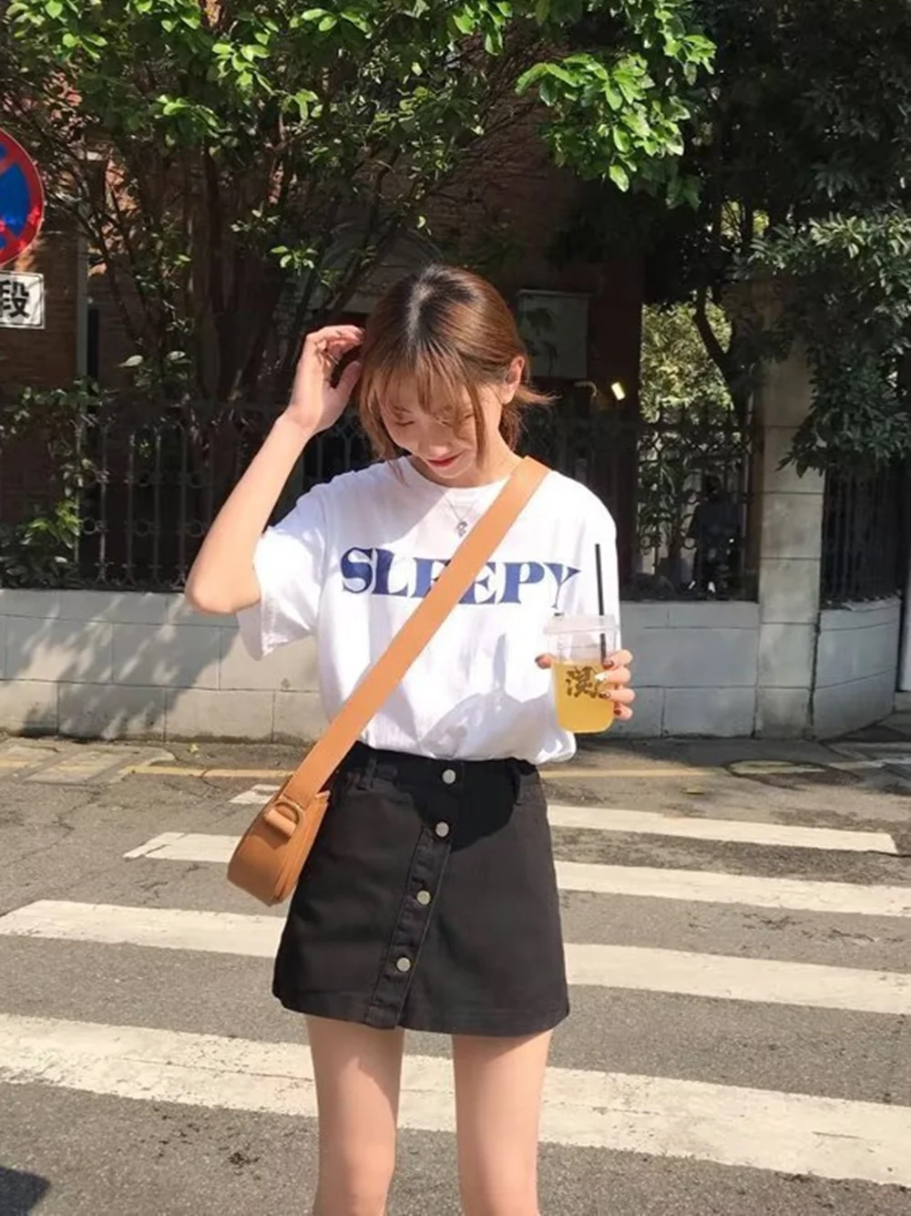 

Юбка средней длины для женщин, новый стиль 2025 года, для похудения и универсальная на весну и лето, повседневный темперамент, А-силуэт черный подвиг