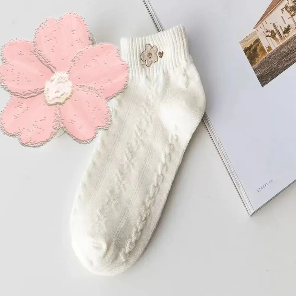 

Sleep Socks Cute Cartoon Cotton Socks Soft Breathable Ankle Socks Warm Comfortable Sports Socks Adults