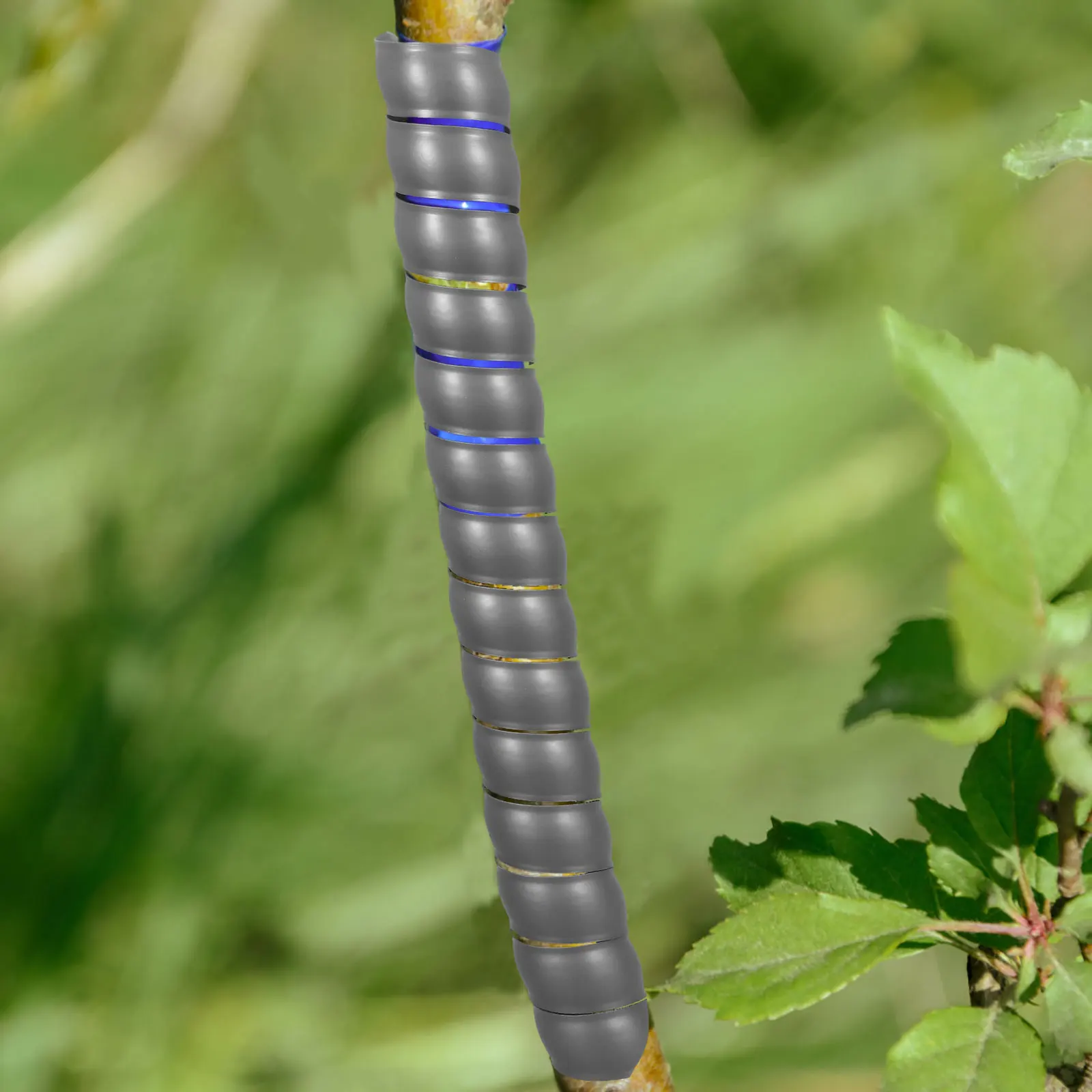 

4Pcs Spiral Tree Guards Plastic Tree Trunk Protector Wraps for Bark Protection and Sapling Stability Squirrel Barrier for Trees