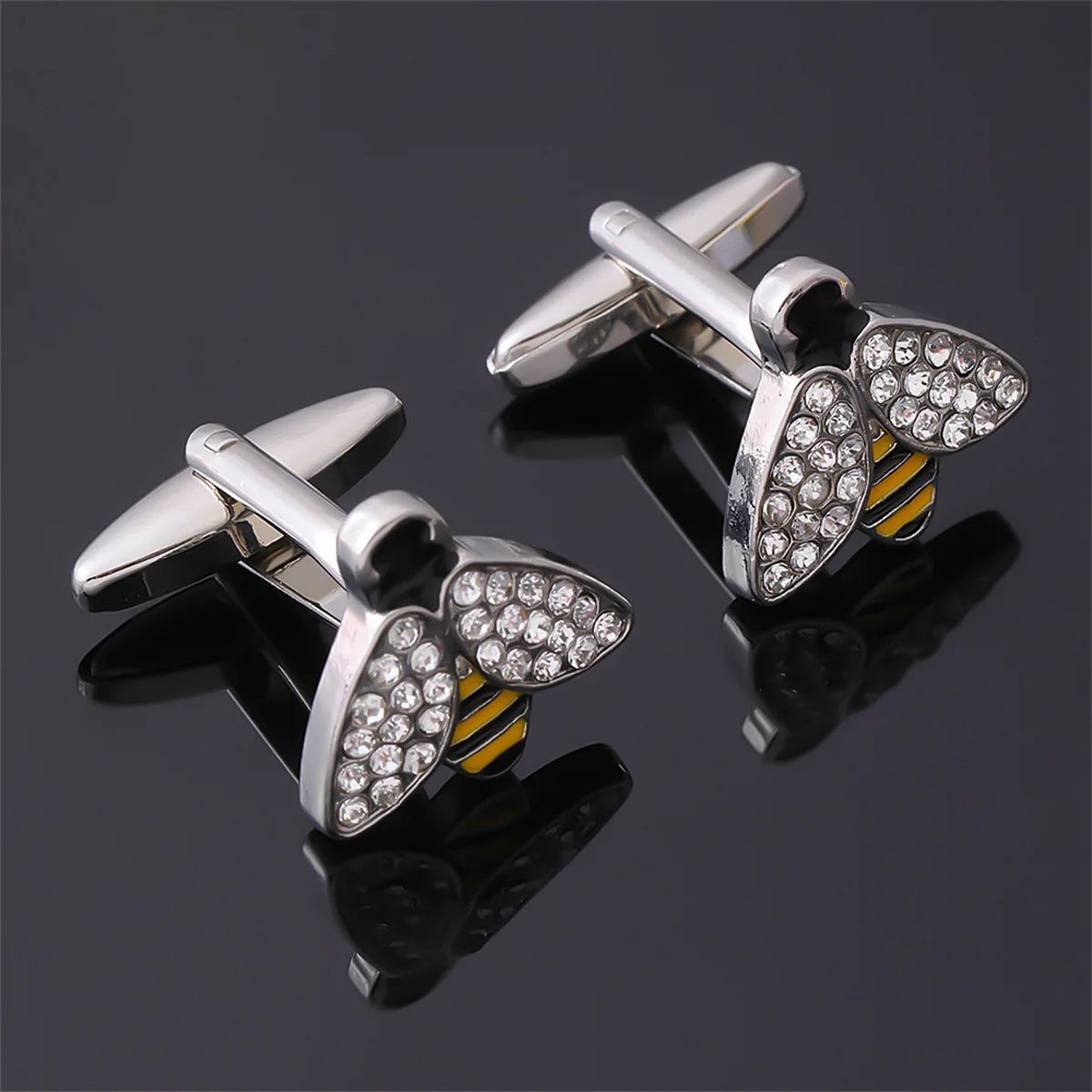 1Pair Bee Diamond Cufflinks Men's French Shirt Cufflinks Women's Clothing Creative Design Cufflinks Fashion Party Jewelry Gifts