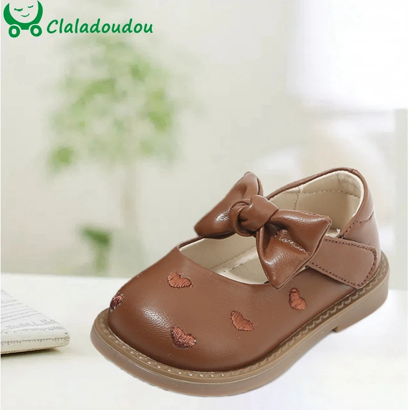 

Claladoudou Embroidered Microfiber Leather Dress Shoes For Baby Girls,Solid Soft Flats For Infant Baby Girls,Toddler Autumn Shoe