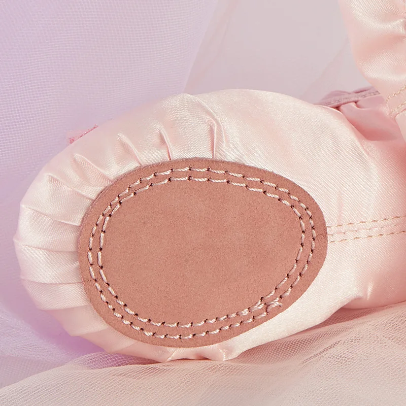New Children\'s Ballet Shoe Girls\' Soft-soled Practice Dancing Princess Satin Embroidered Butterfly Shape Training Shoes