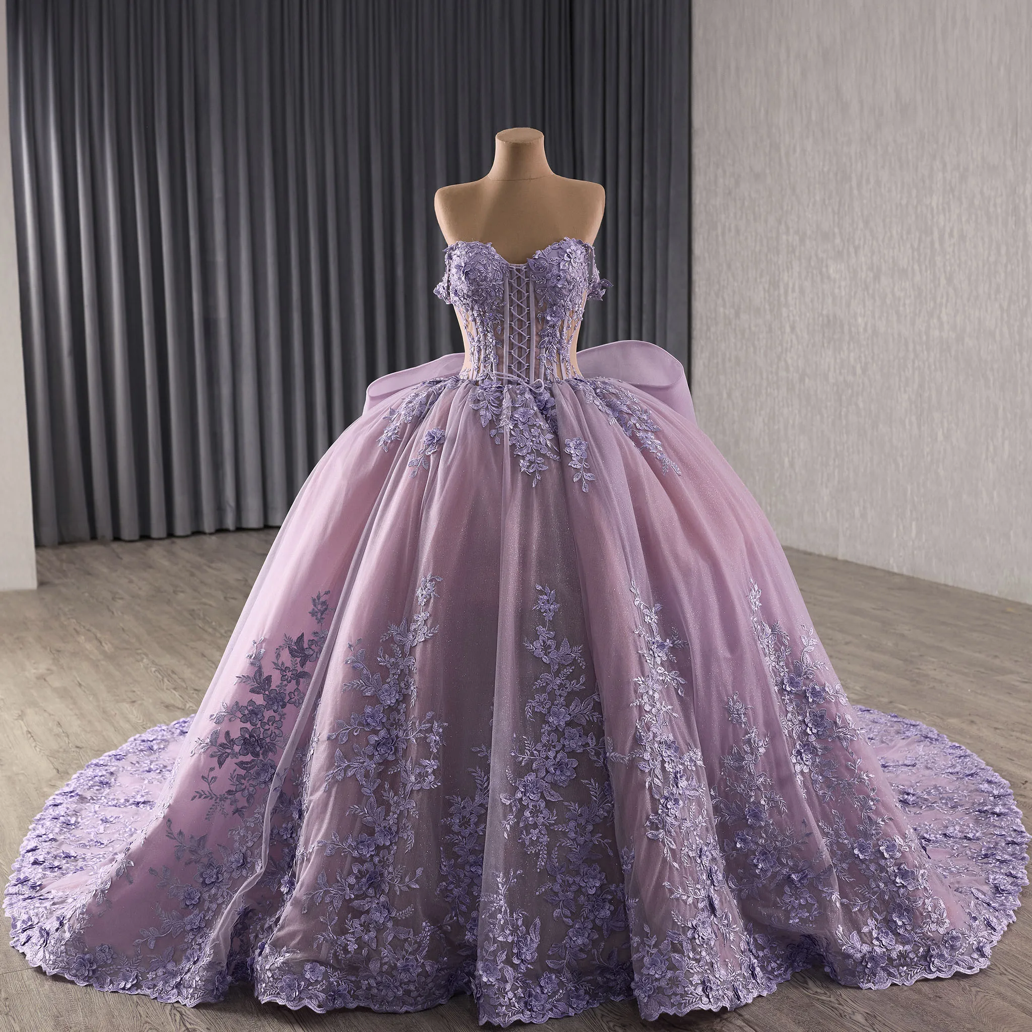 

Rosymae Лавандовое кружевное платье Quinceañera с корсетным лифом и соборным шлейфом Празднование в сказку