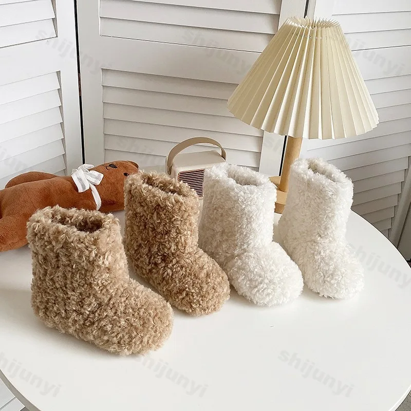 

Детские зимние сапоги, новинка 2024, зимние теплые плюшевые ботинки для маленьких девочек, модная пушистая детская удобная хлопковая обувь на плоской подошве с защитой от холода