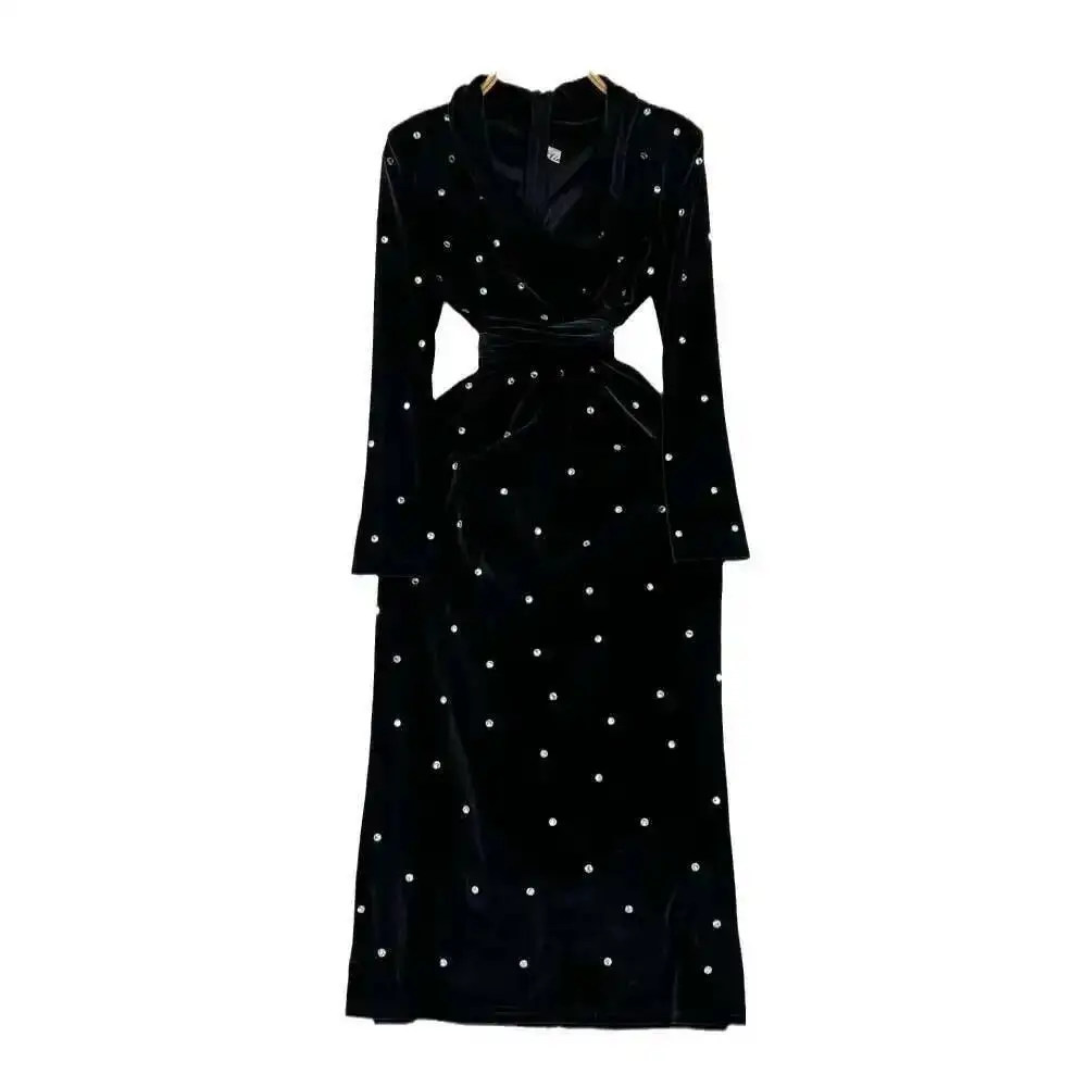 Autumn/Winter Hepburn Style Long Sleeved Diamonds Beading Long Sleeve Pencil Velvet Dress For Women Office Lady Evening Robe