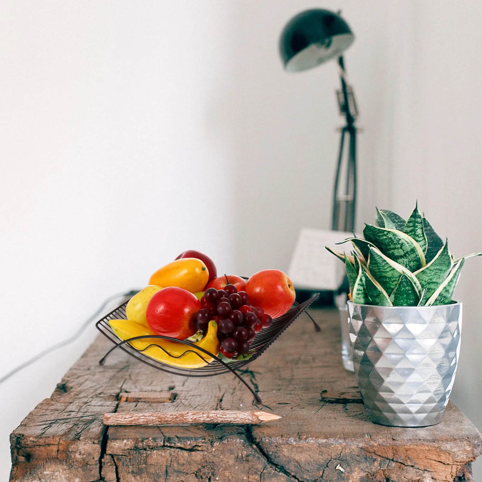 

1Pcs Metal Fruit Basket Heavy Duty Strong Natural Look Iron Storage Basket for Kitchen Dining Room Office Desk Fruit Holder