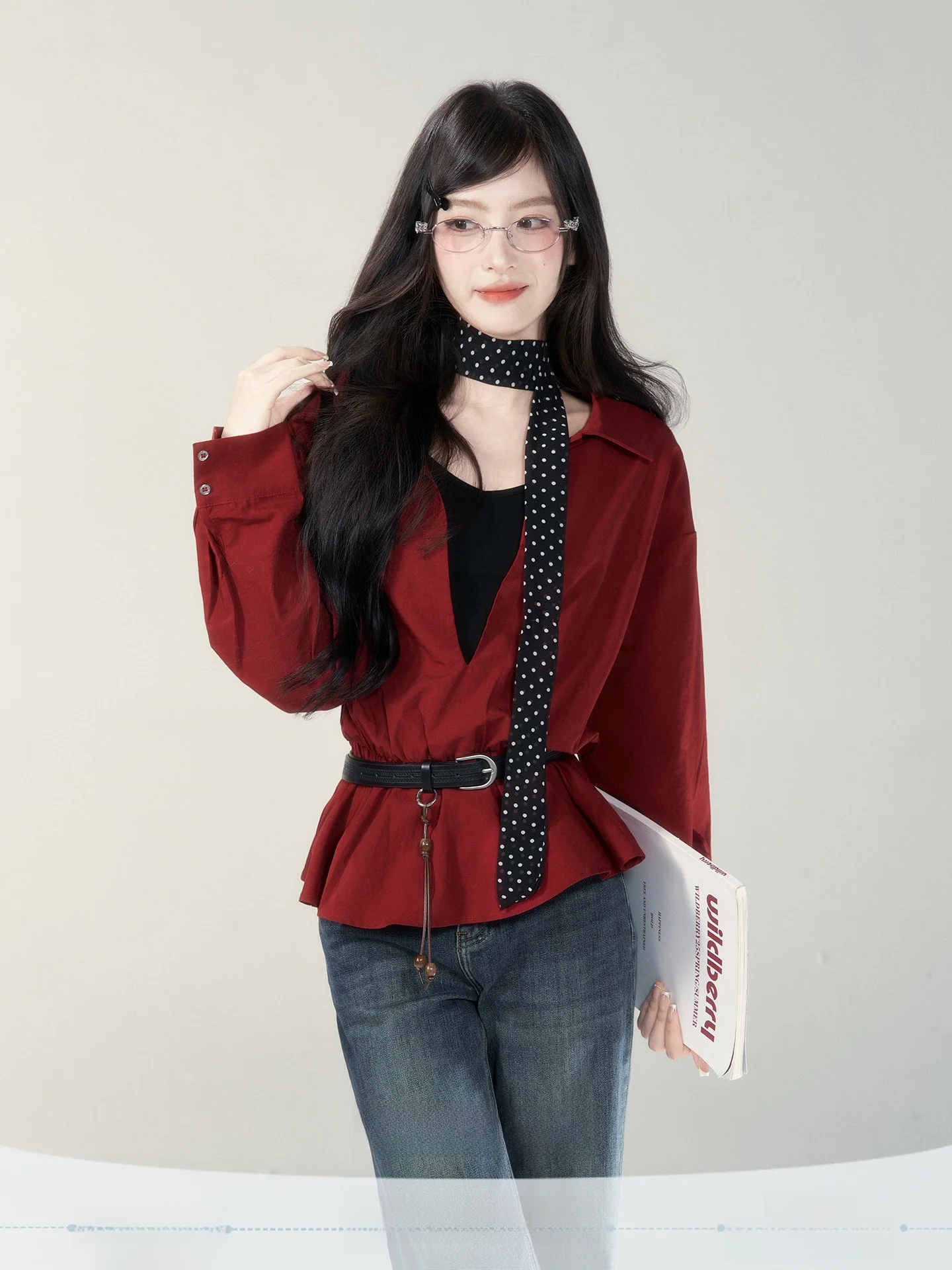 

Elegant Fake Two-Piece Shirt Women's Fashion Spring 2026 Breathable Skin-Friendly French Style Pure Color Loose Fit Top