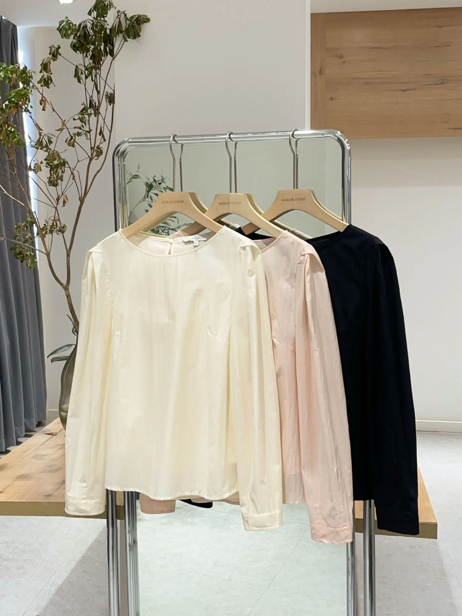 

Authentic Two-Piece Set 2025 Spring New Sle NOXiaoLa Ele Sa irt French Sle Straight Cut Cotton Polyester Blend
