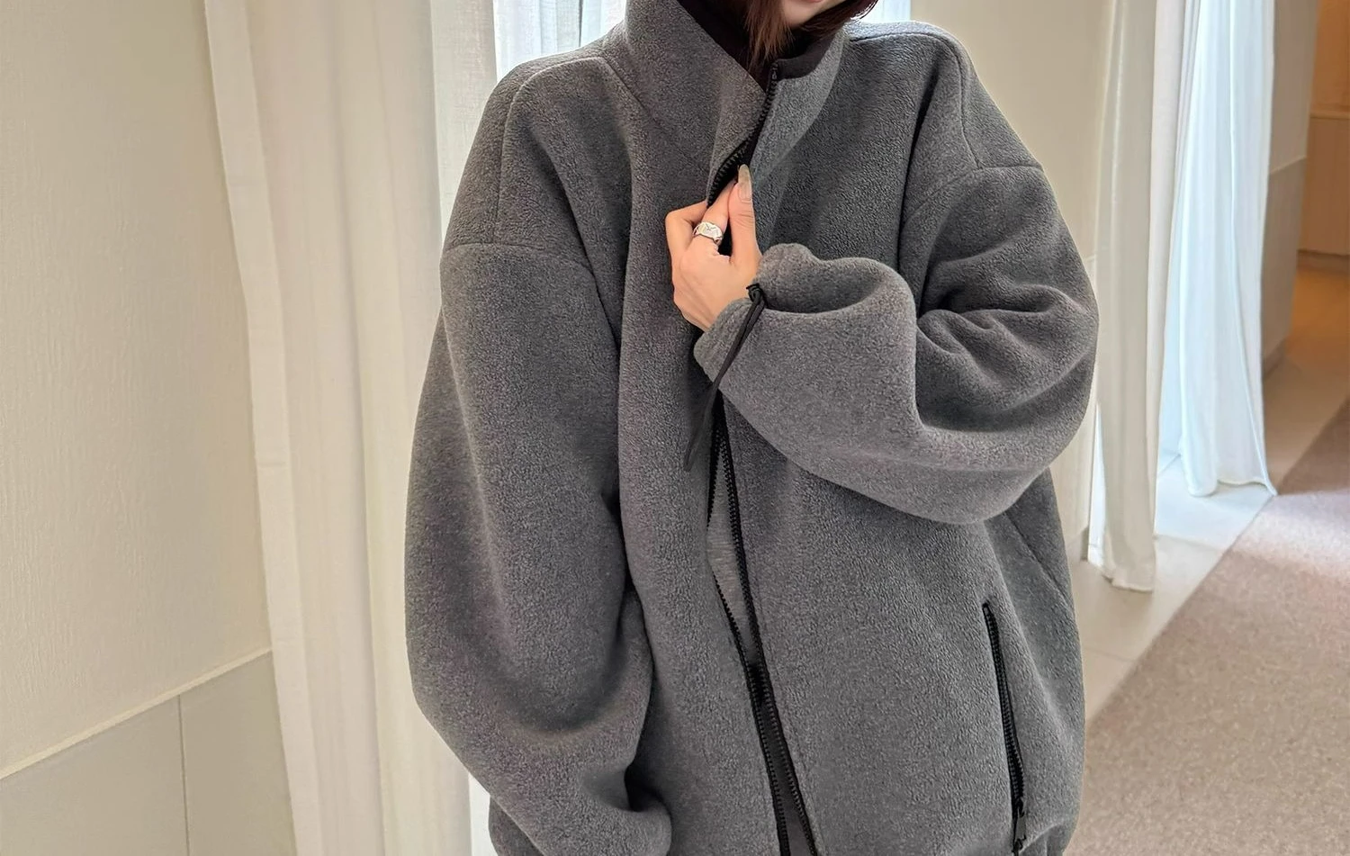 2025 Herbst- und Winter-Fleece, verdicktes doppelseitiges Fleece, graue Stehkragen-Reißverschluss-lose Lammjacke