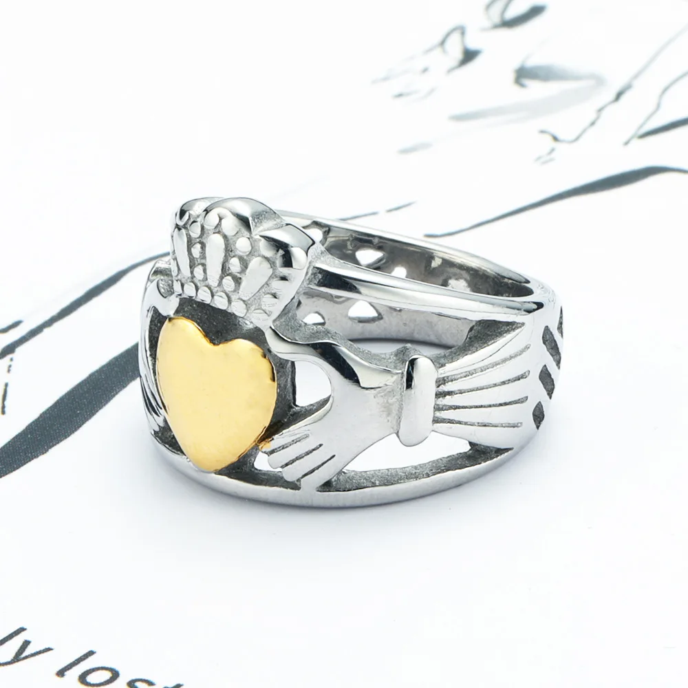 Claddagh Style Hand to Hold a Heart with Crown Ring Biżuteria ze stali nierdzewnej 316L Celtycki węzeł Biker Women Ring