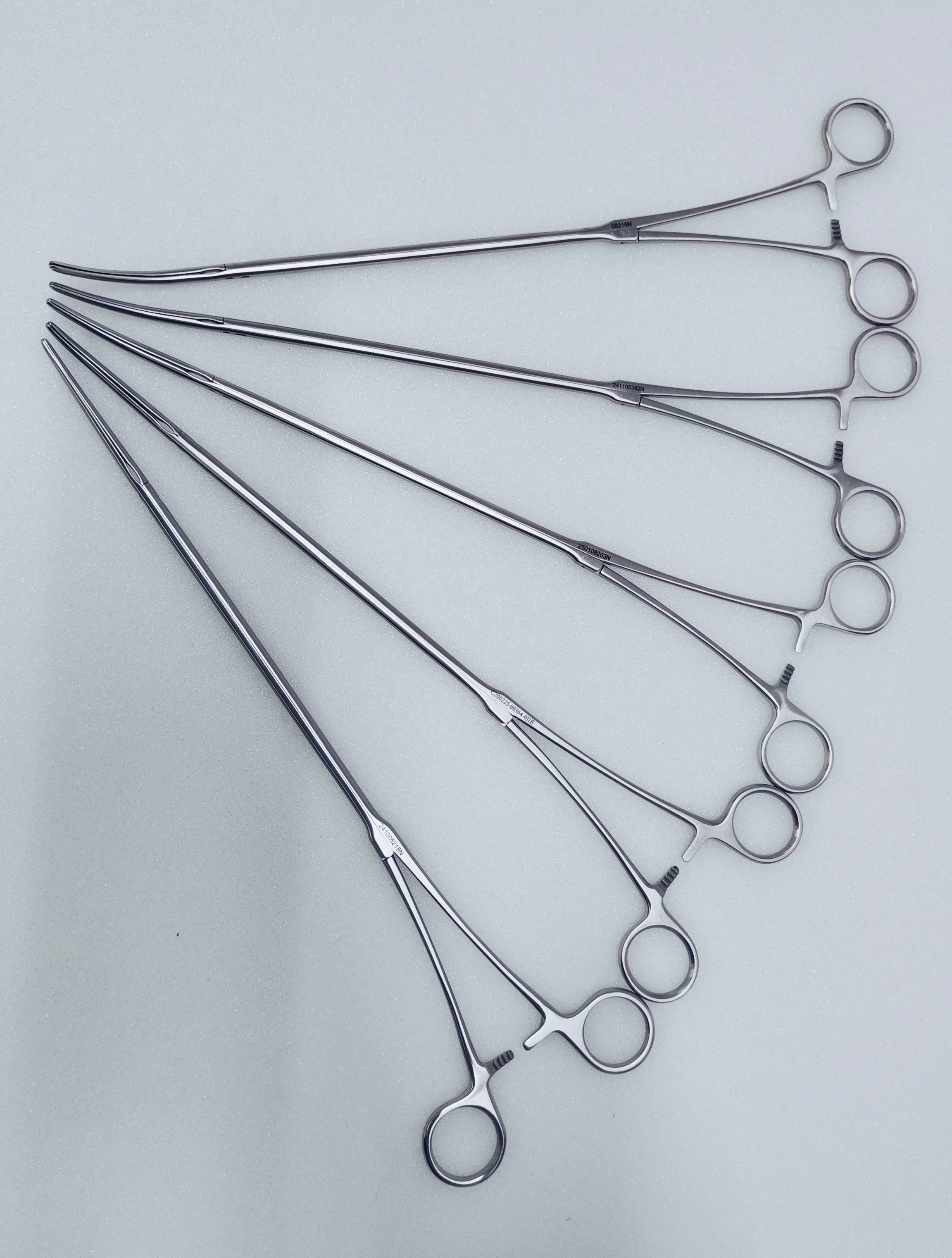 

Медицинские инструменты VATS Торкальные инструменты торакоскопической хирургии Двойной шарнир Мэриленд, одинарное действие, высота дуги 5 мм