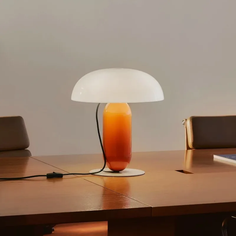 Spanish Modern Art Floor Lamps Exhibition Hall Model Room Designer Dopamine Mushroom Bedroom Study Atmosphere Small Table Lights