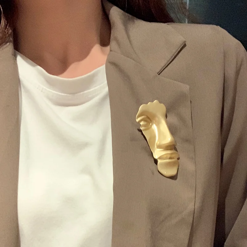 Human Face Brooches Cute Acrylic Abstract Brooch Coat Jewelry