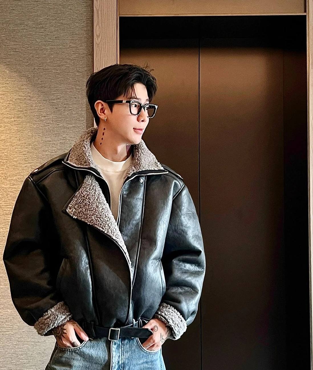 Men's PU Leather Solid Color Parkas Men's 2025 Winter New Thickened Motorcycle Jackets Long Sleeve Faux Fur Integration Coats