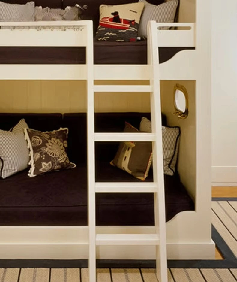 Lovely Cabin Design Children Wooden Bunk Bed With Ladder And Mattress