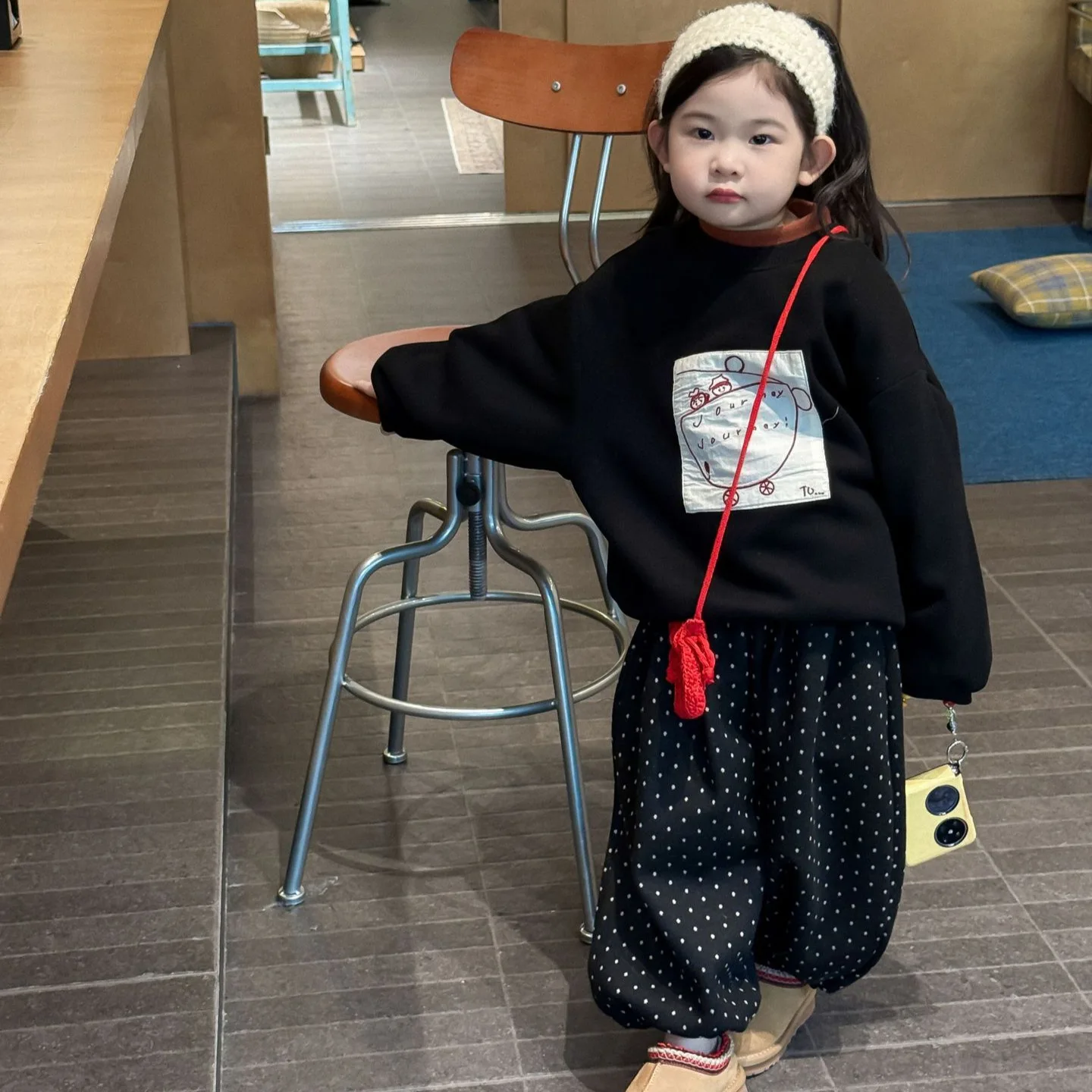 2025 Winter New Children's Clothing Cute Girls' Patch Fabric and Velvet Hoodie Round Neck Thick Hoodie