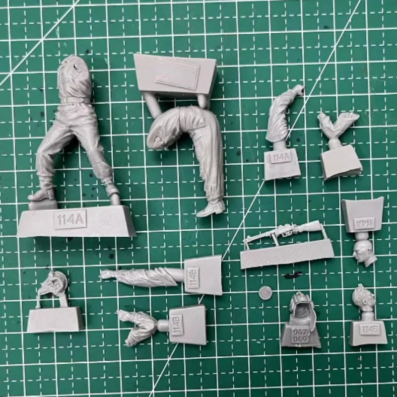 1/35  Resin Figure Model Building Kits Historical Military Hobby GK Tank Crew 2 Persons Unassembled Unpainted DIY Toys 940A