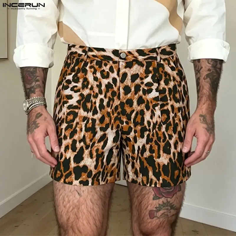 INCERUN Herren-Shorts mit Leopardenmuster und Knöpfen, Lässige Jogger-Hose, Sommer-Streetwear 2026, Modische Freizeitshorts für Männer