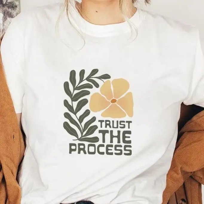 

Breathable Cotton Y2K Graphic Tee Women Retro Style - Washed Feel Gym to Mall Comfy Streetwear