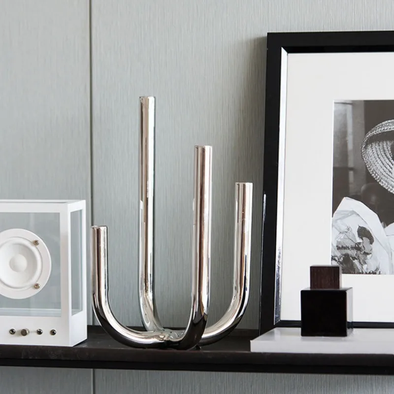 Modern Four Head Metal Candle Holders Creative Art Living Room Desktop Candle Holders Aesthetic Nordic Home Decor Accessories