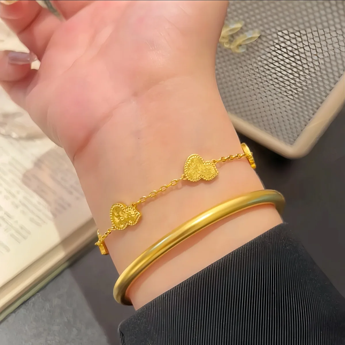 Double-Sided Carved Ice-Crack Gourd Bracelet Women's 24K Gold AU999 - 24K gold ice-crack gourd bracelet, light luxury