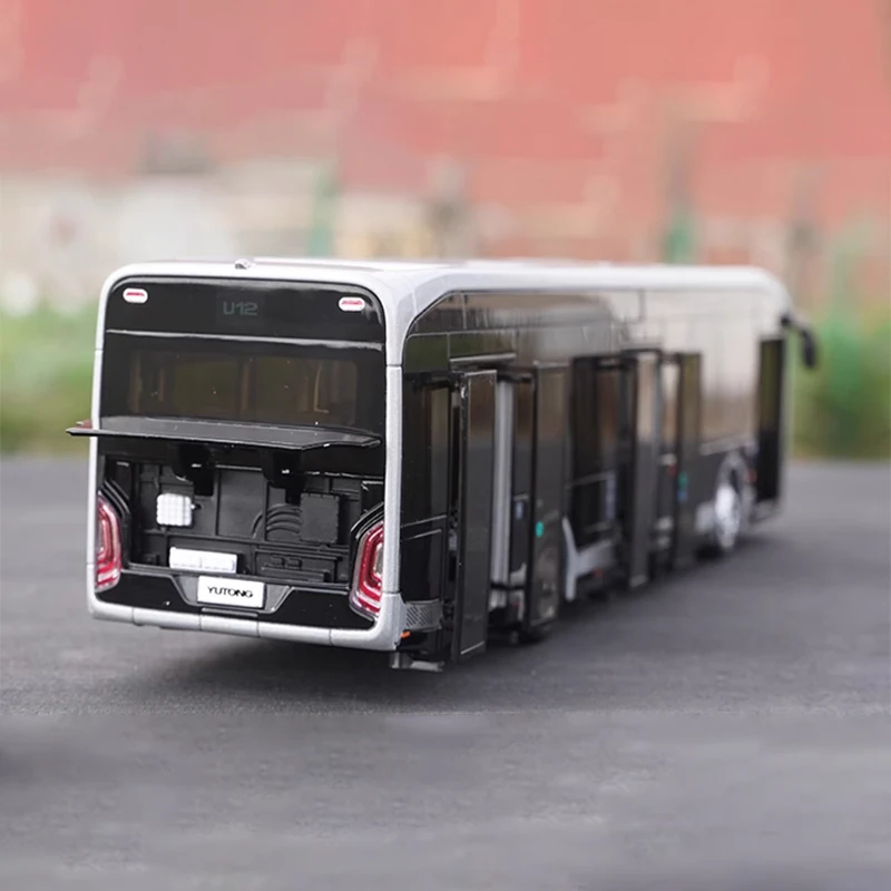 1:42 Scale Yutong U12 Pure Electric Bus Simulation Alloy Car Model