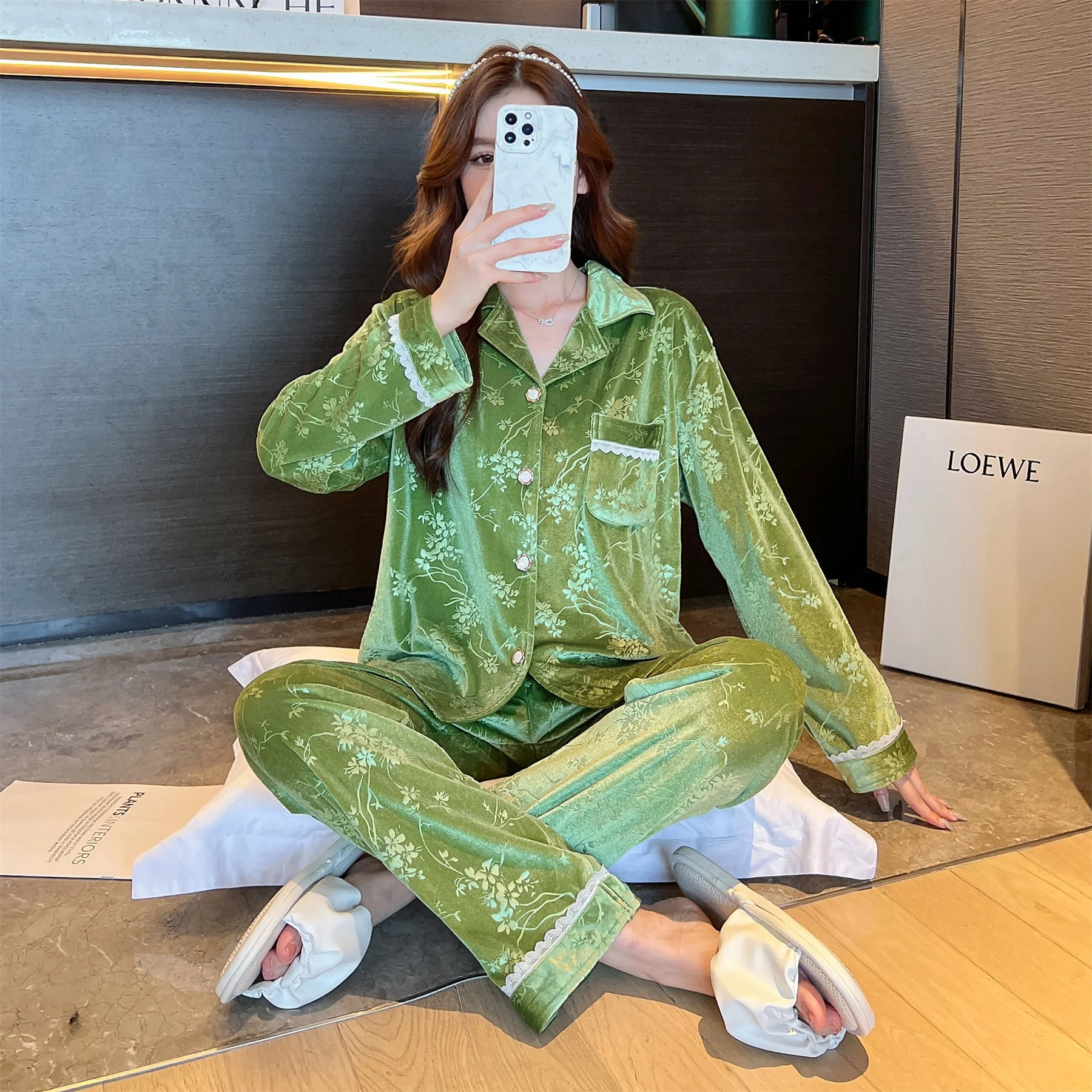 

Pajama Sets Black Women Colourful Velvet Geometric Print Vacation Getaway Nightwear Moisture Wicking Round Neck Three Quarter OL