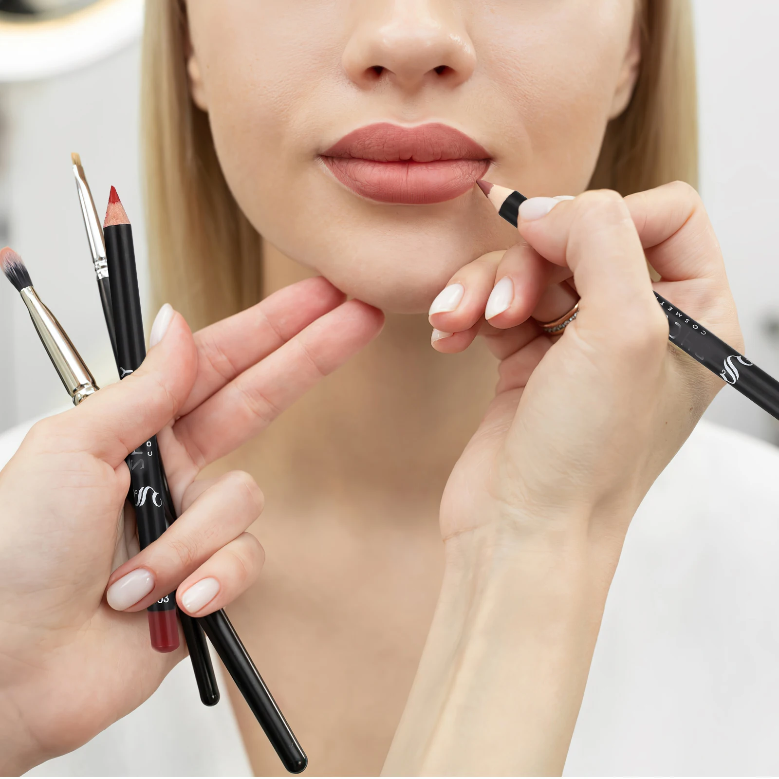 

12Pcs Waterproof Lip Line Pencils Smudge Resistant Sharpener Ready Fine Tip 12 Hues for Contour Daily Wear