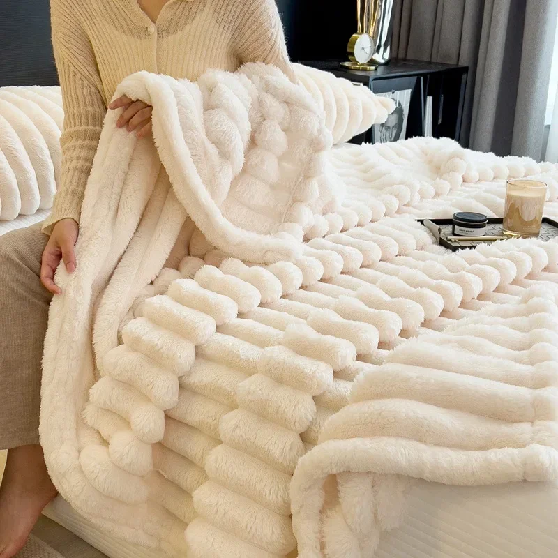 

Bedsure Throw Blanket for Couch Thick Warm for Winter Sherpa Cozy Fleece Blanket for Bed Soft All Season Use Picnic Blanket