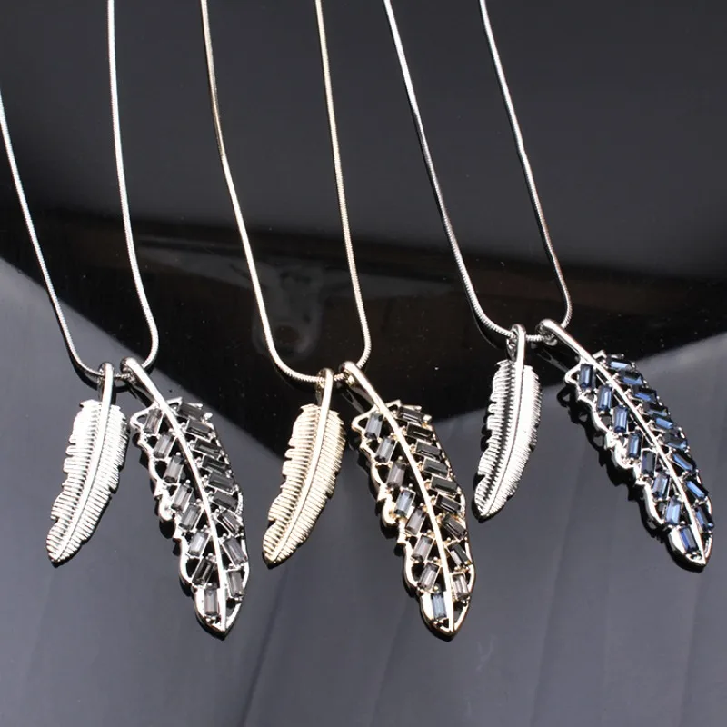 Korean version of the new simple feather sweater chain cross-border long versatile clothing pendant fashion accessories