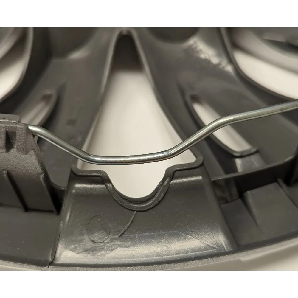 Calotas de 15", acabamento em liga de prata, 2,00 x 15,00 x 15,00 pol.